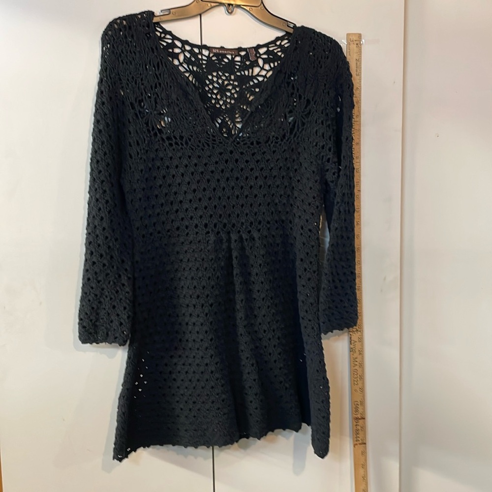 525 America crocheted long top